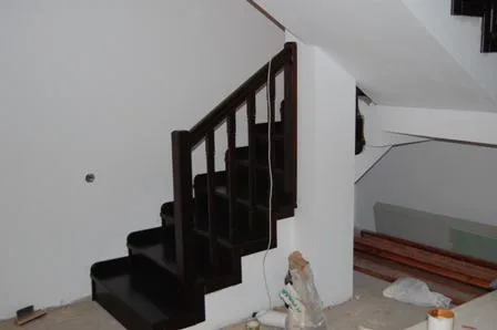 Executie si montaj scari din lemn masiv - Brasov