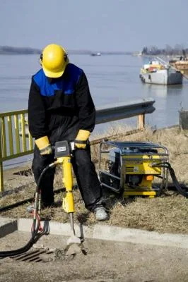 Inchirieri scule profesionale constructii,schele mobile ,reparatii motoare - Chiajna / Ilfov