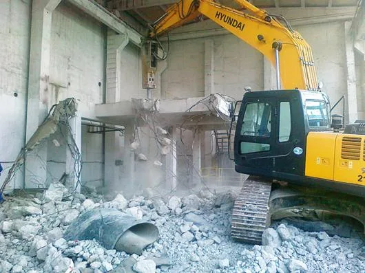 Lucrari de excavatii - terasamente si demolare Bucuresti