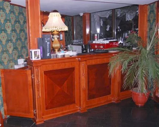 Tamplarie lemn stratificat - Pitesti