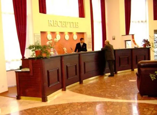 Tamplarie lemn stratificat - Pitesti