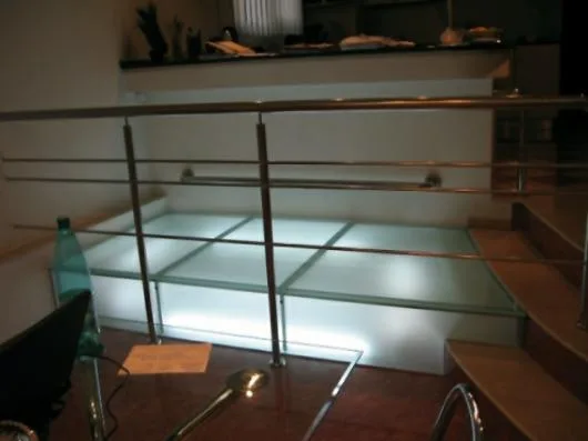 Pereti - usi - balustrade - placari si pardoseli din sticla - Jilava / Ilfov