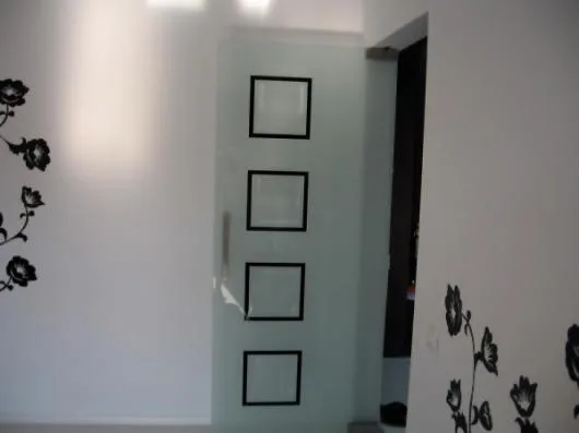 Pereti - usi - balustrade - placari si pardoseli din sticla - Jilava / Ilfov