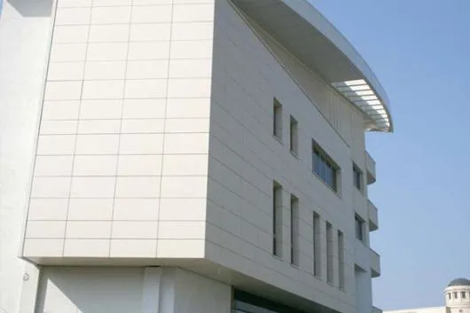 Reparatii - modificari si executie de tamplarie PVC si aluminiu - Bucuresti