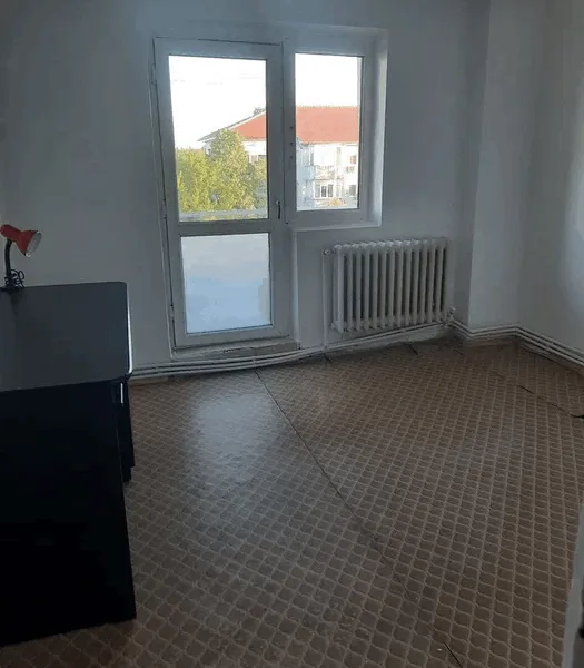 Inchiriez apartament 2 camere