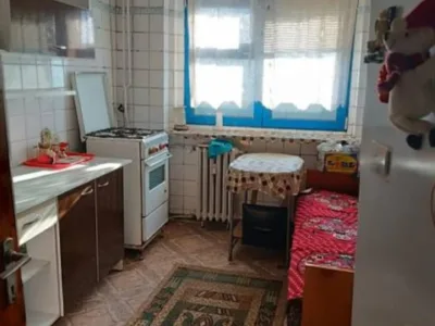 Apartament 3 camere decomandat