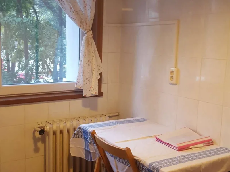 Proprietar inchiriez 2 camere semidecomandat