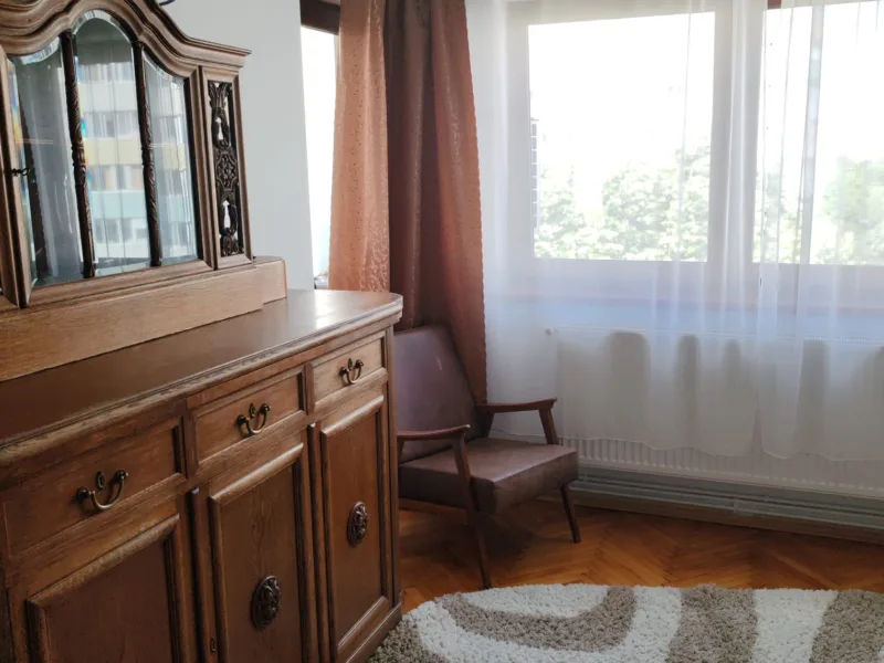 Apartament 3 camere de inchiriat