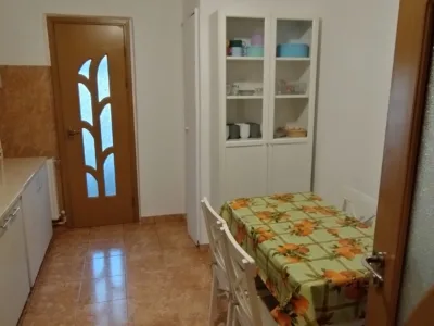 Apartament 2 camere cu centrala pe gaz - mobilat si utilat