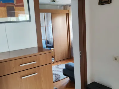 Apartament 3 camere de inchiriat