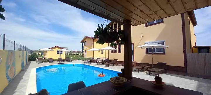 Vila cu piscina si Afacere turistica Profitabila