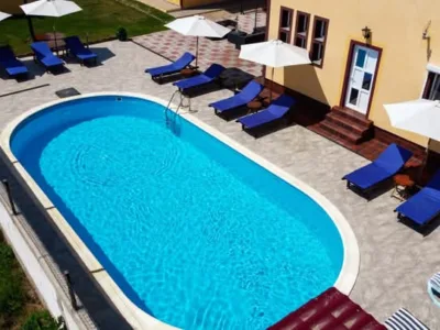 Vila cu piscina si Afacere turistica Profitabila