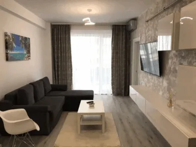 Apartament 2 camere, vedere la mare, 100 metri de plaja