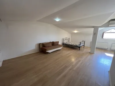 Vand vila Prelungirea Ghencea,curte,parcare-proprietar