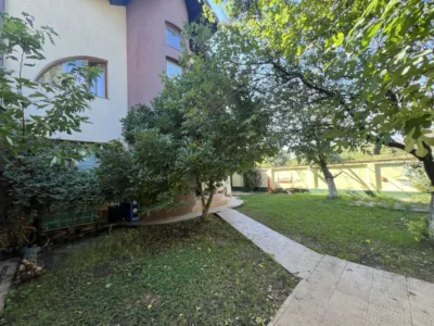 Vand vila Prelungirea Ghencea,curte,parcare-proprietar