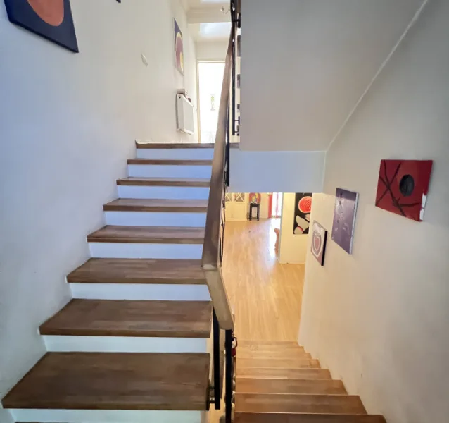 Vand vila Prelungirea Ghencea,curte,parcare-proprietar