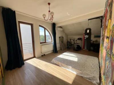 Vand vila Prelungirea Ghencea,curte,parcare-proprietar