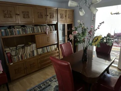 Casă spațioasă P+E 261 mp + 700mp teren – Băicoi central