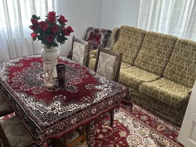 Casă spațioasă P+E 261 mp + 700mp teren – Băicoi central