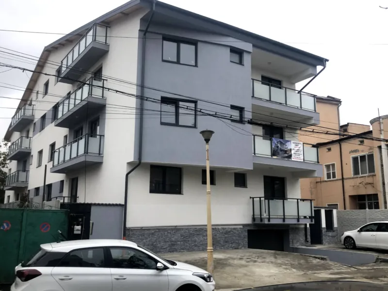 Apartament 3 camere etaj 3 mansardă, bloc nou Str.Țepeș Vodă
