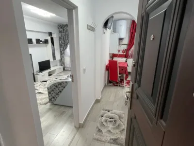 Vand apartament complet mobilat si utilat