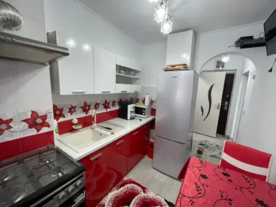 Vand apartament complet mobilat si utilat