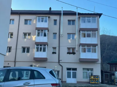 Vand apartament complet mobilat si utilat