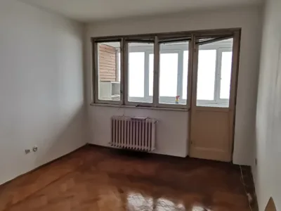 De vânzare apartament spațios cu 2 camere, decomandate