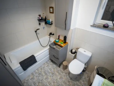 Apartament 2 camere transformat in Studio + parcare
