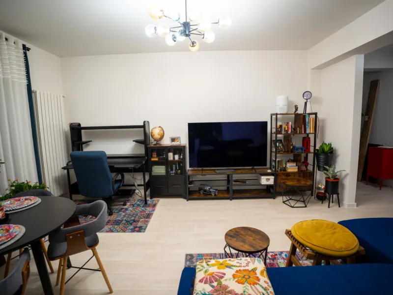 Apartament 2 camere transformat in Studio + parcare