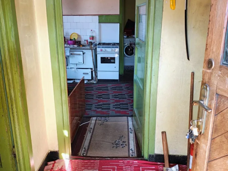 Casa cu curte Petrosani - oportunitate locuit sau investitie