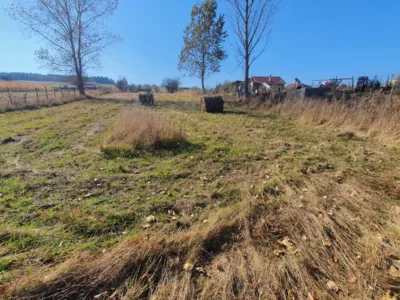 Vand teren intravilan cu CF