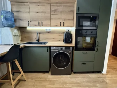 Proprietar vând apt cu 3 camere Pta Sudului - Emil Racoviță