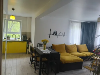 Apartament spațios și luminos