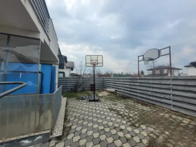 Casa Superbă De Vânzare !