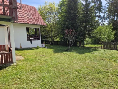 Teren și casă de vacanță Solca, jud. Suceava