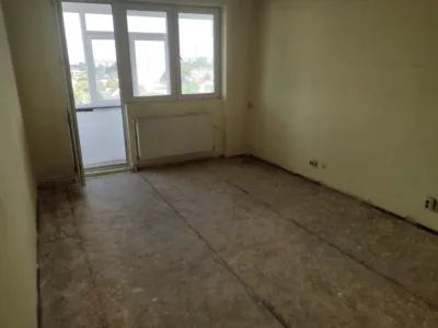 direct-Proprietar vînd 81800EUR negociabil Apartam. 3camere