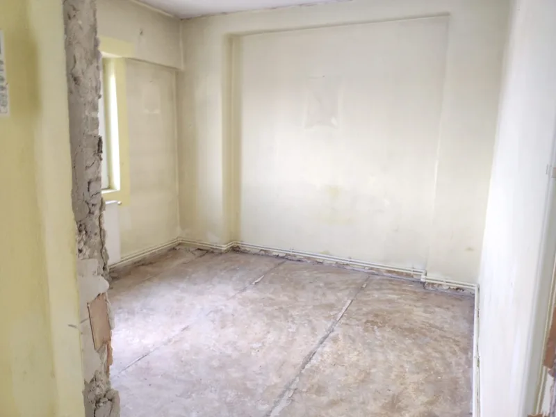 direct-Proprietar vînd 81800EUR negociabil Apartam. 3camere