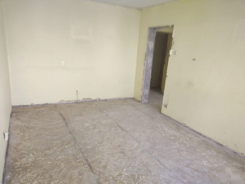 PROPRIETAR vând apartament 3 camere negociabil 0 comision