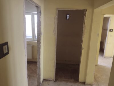 PROPRIETAR vând apartament 3 camere negociabil 0 comision
