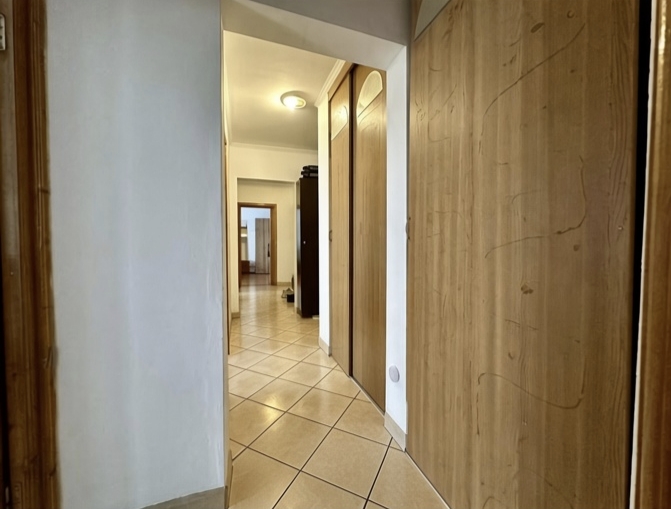Direct proprietar, vand 3 camere, 2 bai, 2 balcoane-Gorjului