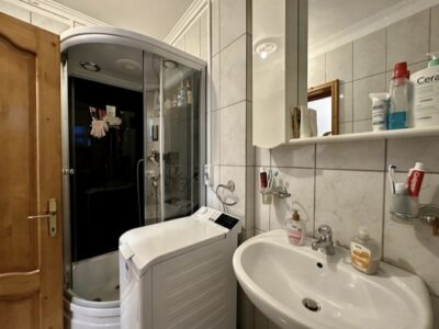 Direct proprietar, vand 3 camere, 2 bai, 2 balcoane-Gorjului