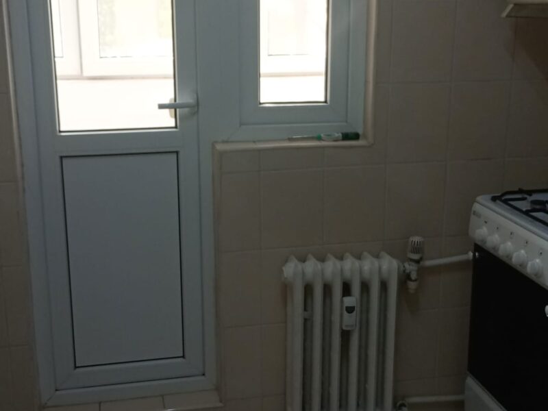 Închiriez Apartament 3 camere zona Militari București