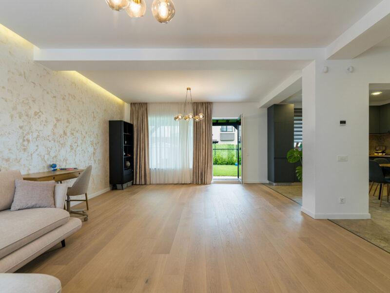 Casa P+1 in Tunari | Mobilata si utilata | Curte 345mp