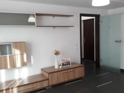 Apt 2 cam, centrala proprie, Metrou M2 Eroii Rev/Ctin Branco