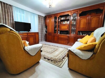 Apartament 3 camere decomandat,etaj:2/4 ,central, Hipodrom