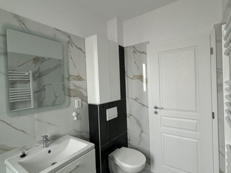Inchiriez 2 camere