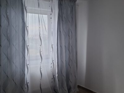 Apartament cu 2 camere, recent renovat