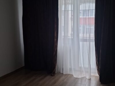 Apartament cu 2 camere, recent renovat
